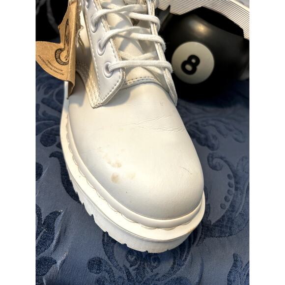Dr Martens White Pascal Boots with White Soles Size 7/EU 38 - Picture 2 of 7